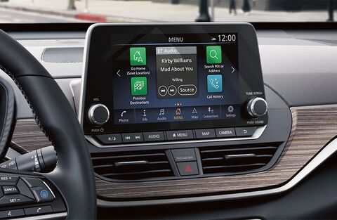 2021 Nissan Altima touchscreen display
