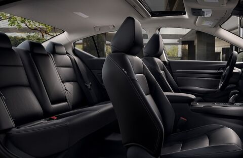 2021 Nissan Altima passenger seats